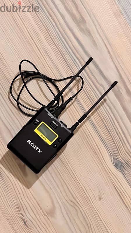 Sony Integrated Digital Portable Wireless Receiver & Sony transmitter 1