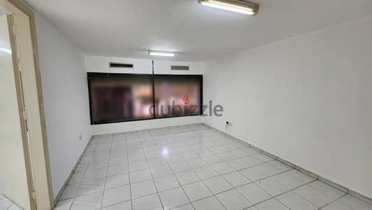 Office Space for Rent in Horch Tabet مساحة مكتبية للإيجار في حرش تابت