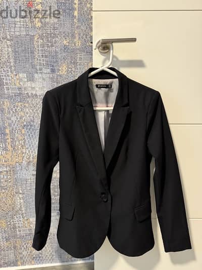 stradivarius basic blazer black color like new size m