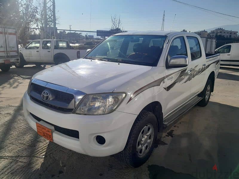 Toyota Hilux 2010 V4 4X4 MANUAL AC ABS 0