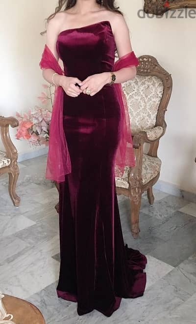 Elegant Red Velvet Maxi Dress for Rent