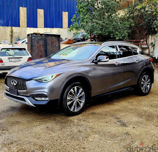 INFINITI QX30 2018 AWD 2.0T LUXURY BLACK EDITION FULL 84000 miles 0