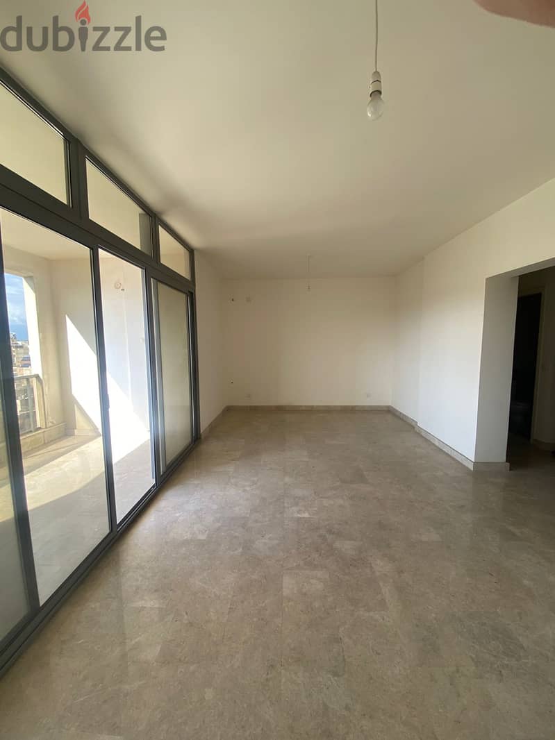 Apartment for sale in Ras el Nabaa  -  شقة للبيع في راس النبع 0