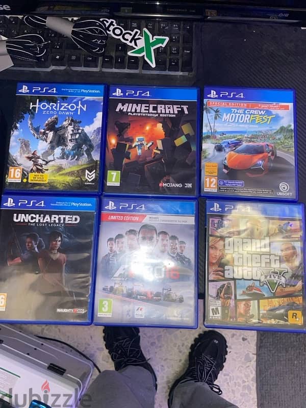 ps4 slim & 6 games & 2 joysticks 6