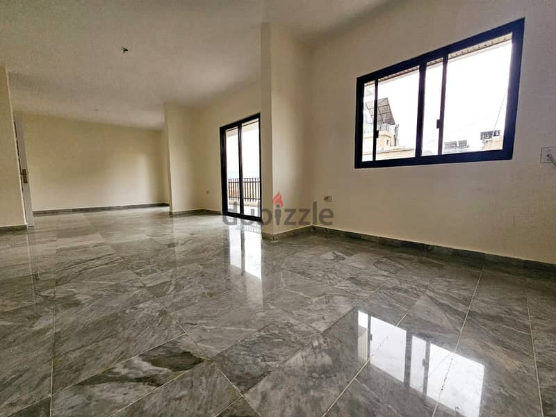 RA25-3956 Spacious Apartment 175m² for Sale in Mar Elias 0