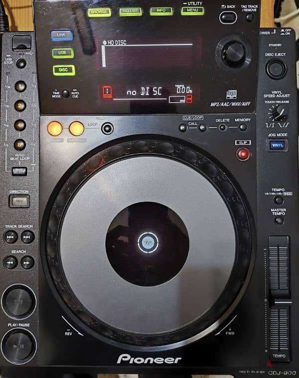 pioneer DJ decks &mixer 0