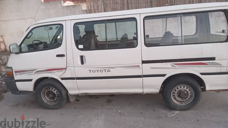 Toyota Hiace mini bus fol sale 1