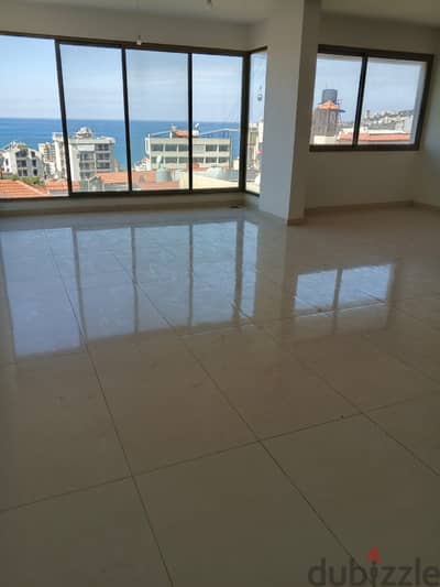 Apartment for sale in Haret Sakher شقة للبيع في حارة صخر