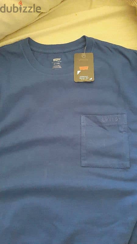 2  levis teeshirt 1