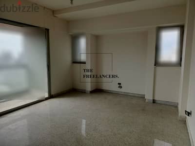 Office for rent in Achrafieh مكتب للإيجار في الأشرفية TIR3090