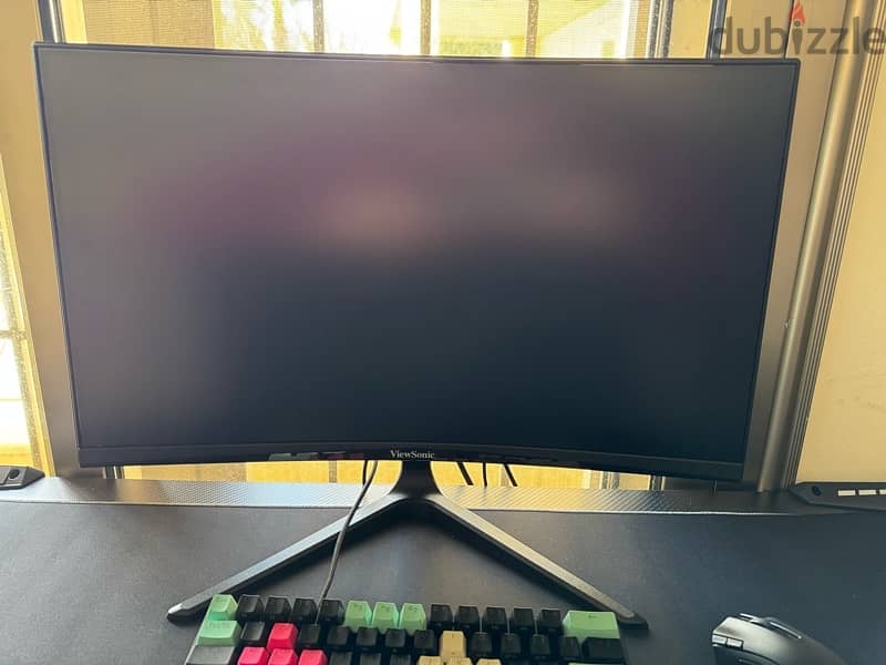 ViewSonic 24” 180Hz Curved Gaming Monitor 1