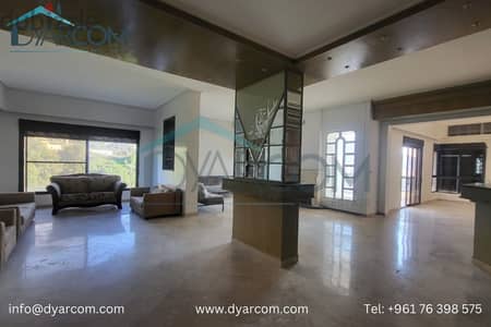 DY2325 - Adma Spacious apartment for Sale!