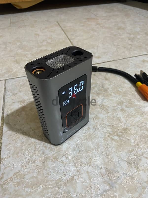 Tire Inflator Portable Air Compressor Electric Air Pump For Car 7