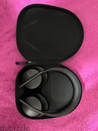 Bose Noise Cancelling Headphones 700