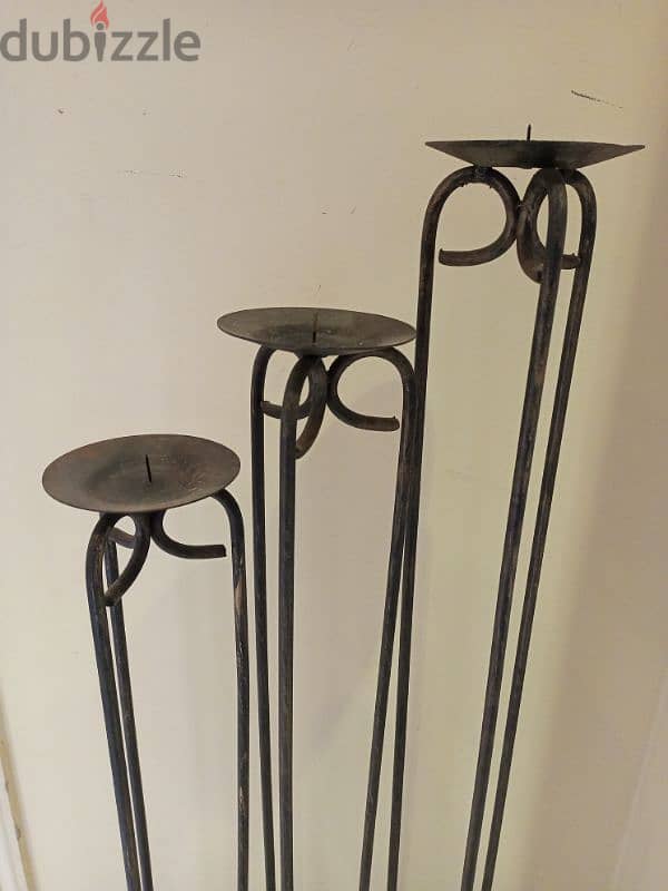 Fer forgé candle stand 1