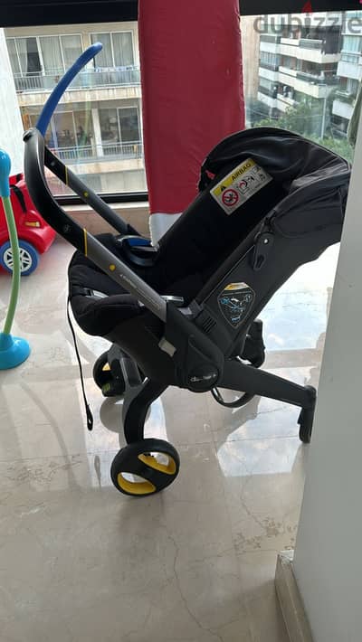 Doona stroller/ car seat