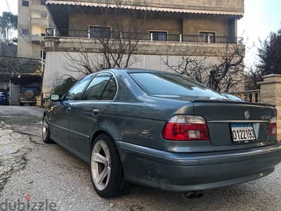 BMW 5-Series 2001