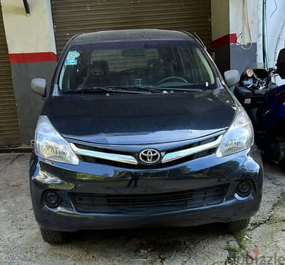 Toyota Avanza 2012