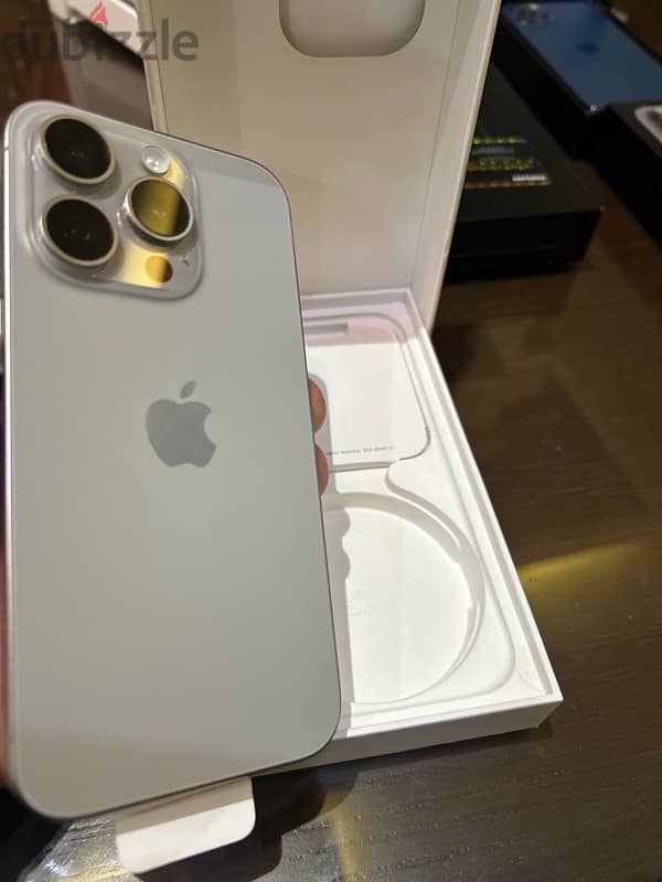 iPhone 15 pro max 256 gb 0