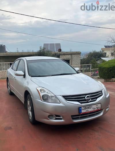 Nissan Altima 2012