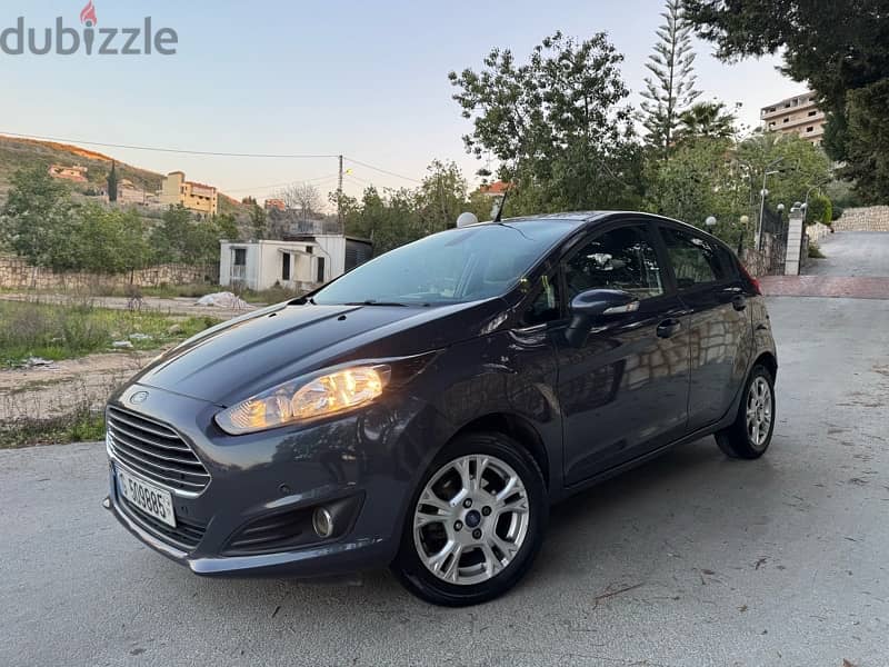 Ford Fiesta 2015 Super clean!!! 0