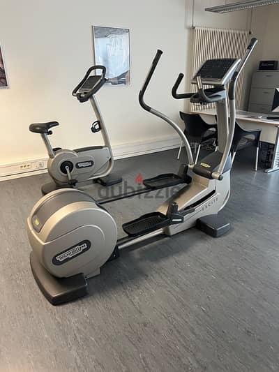 2x technogym eliptcal lwe7de b 1200 made in usa 03139571