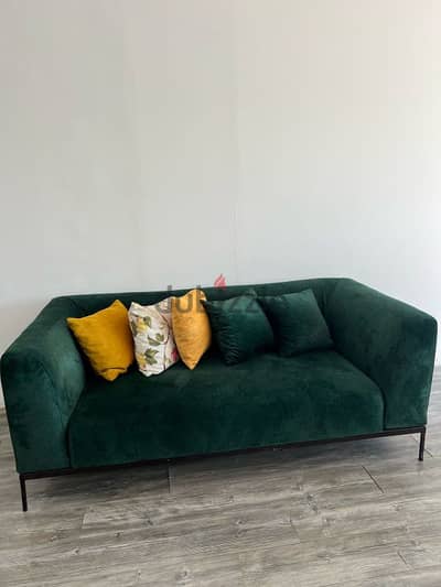 green sofa