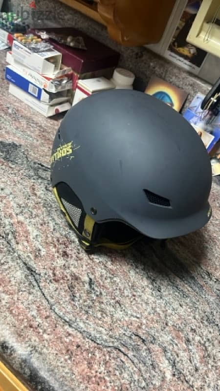 sķi and snowboard  helmet 1