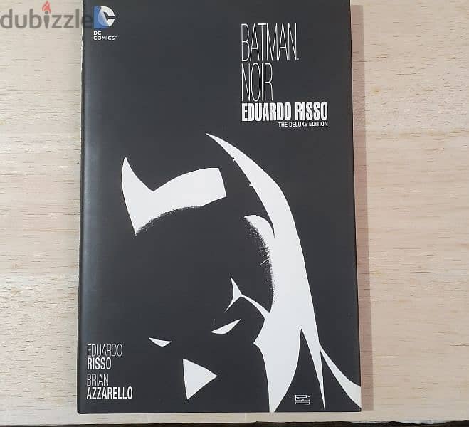 Batman Noir The Deluxe Edition Graphic Novel. 0