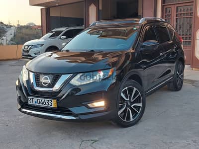 Nissan Rogue 2017 SL Platinium ajnabe super clean