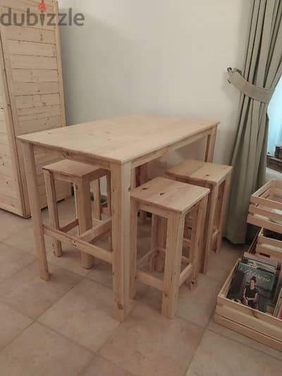 High kitchen table and four chairs