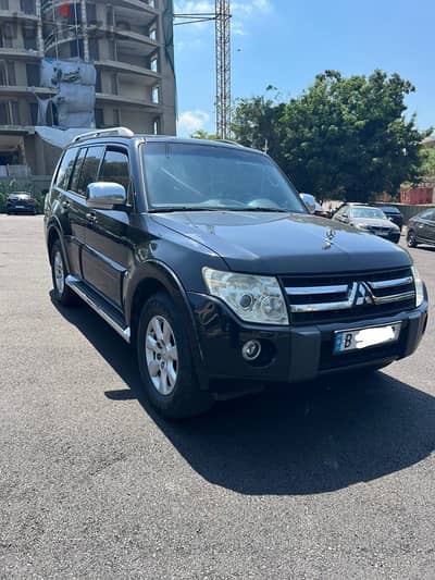 Mitsubishi Pajero 2010