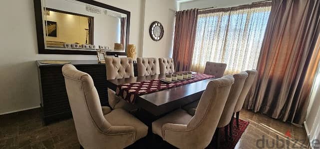 Barely used Dining table + Sideboard غرفة سفرة كاملة ٨ كراسي