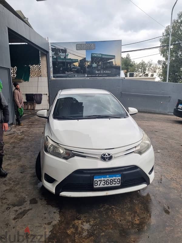 Toyota yaris  2014 0