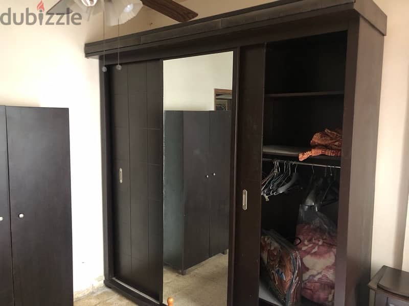 large wardrobe (خزانة كبيرة) in excellent condition. 150$ 2