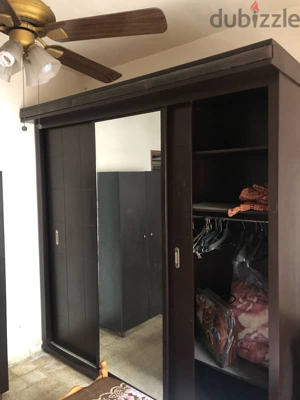 large wardrobe (خزانة كبيرة) in excellent condition. 150$ 3