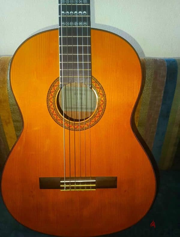 Yamaha C70 classical guitar 4