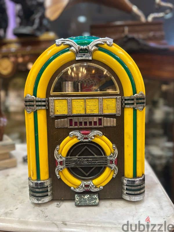 classic collector's edition AM/FM radio &cassette jukebox 1940' راديو 0