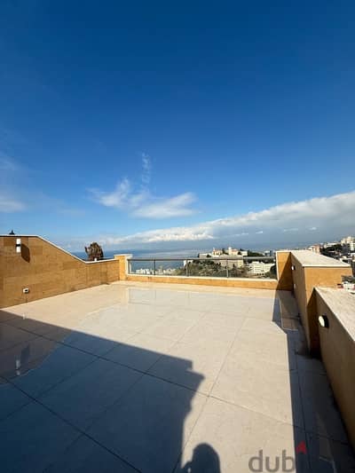 A dreamy rooftop with dreamy terrace and seaview in Biakout.