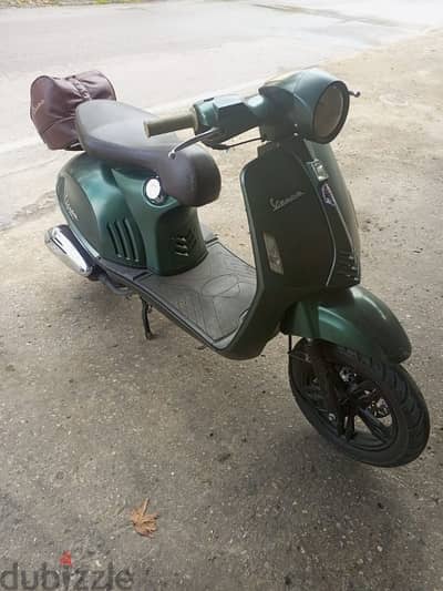 moto ktirr mdif kelchi fiya che8al mekanik cherki de2lid l vespa akid