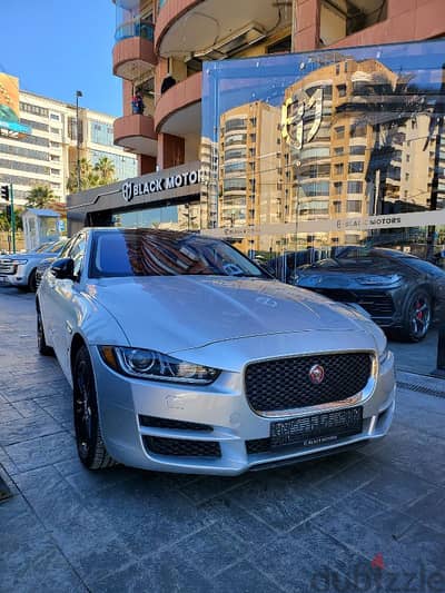 Jaguar XE Platinum 2018