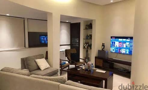 Furnished Apartment for sale in Hamra / Beirut - شقة للبيع في الحمرا