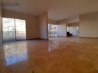 Badaro/ Apartment for sale - بدارو / شقة للبيع