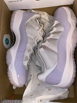 Jordan 11 lows white 1