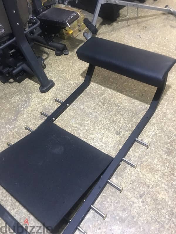 hip thrust machine like new 2