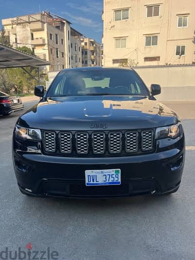 Jeep Grand Cherokee 2018 altitude clean Carfax