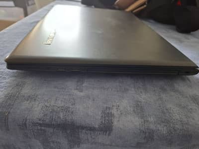 Lenovo - Intel core i7 Gen 6 CPU - 8GB RAM - 512GB SSD