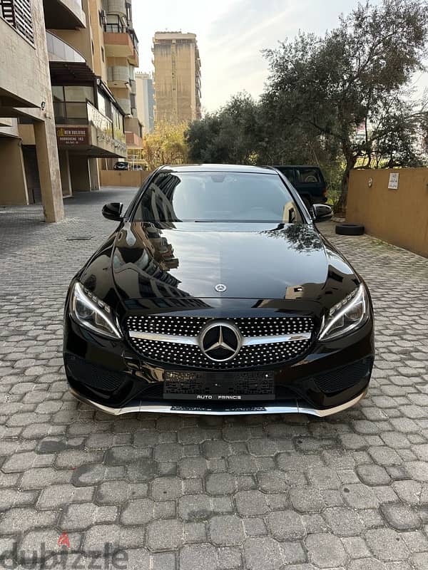 Mercedes C 300 AMG-line 4matic  2018 black on black (clean carfax) 0