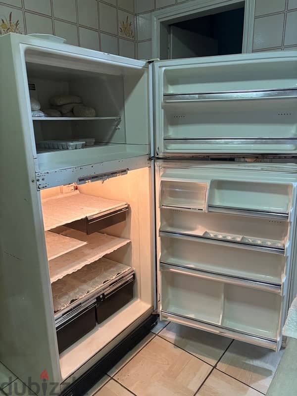 Used good condition fridge 3