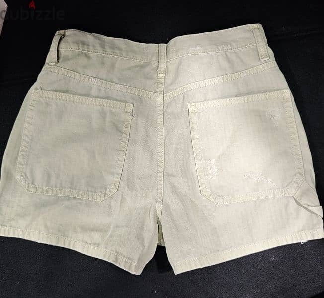 zara short size 36, authentic 1